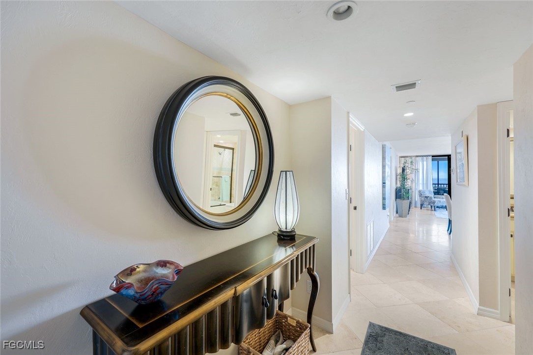 26235 Hickory Boulevard, Apt 7C
