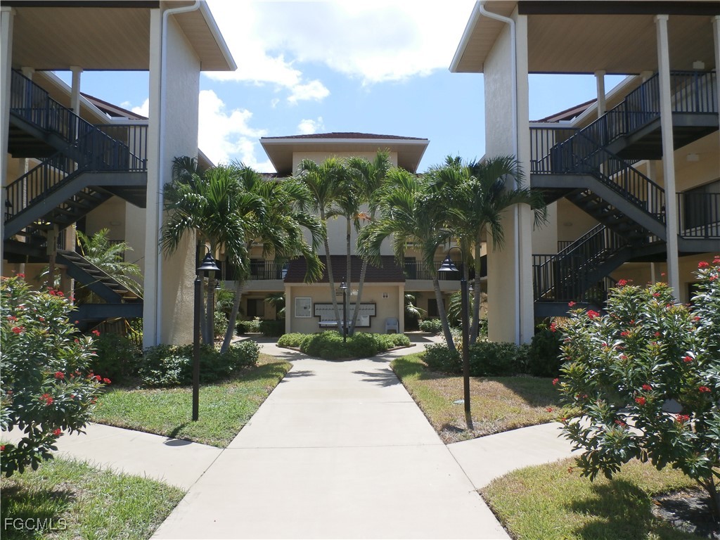 11300 Caravel Circle, Apt 210