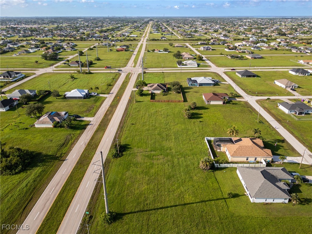 828  El Dorado Boulevard