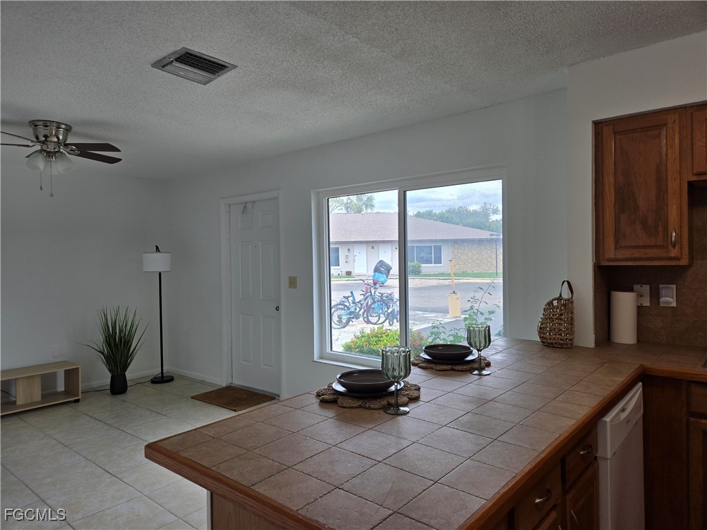 21150  Gertrude Avenue, Apt 4