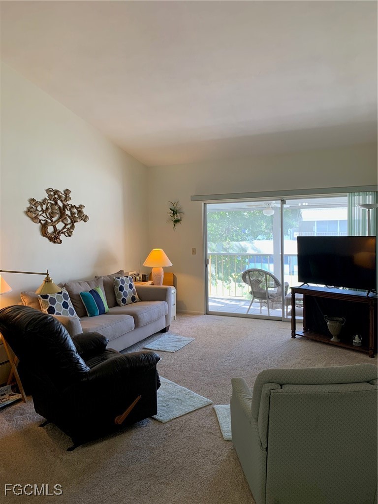 4202 SE 4th Place, Apt 10