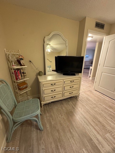 1828 Pine Valley Drive, Apt 115