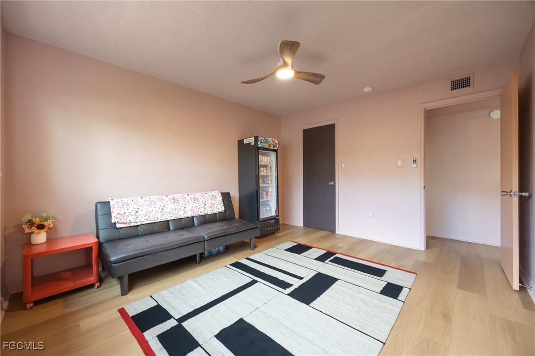 3225 E Riverside Drive, Apt 31C