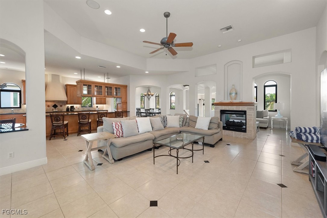 1316  Eagle Run Drive