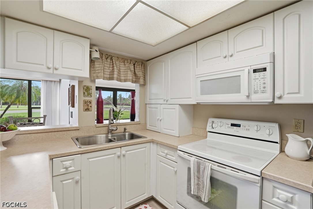 5905 Trailwinds Drive, Apt 816