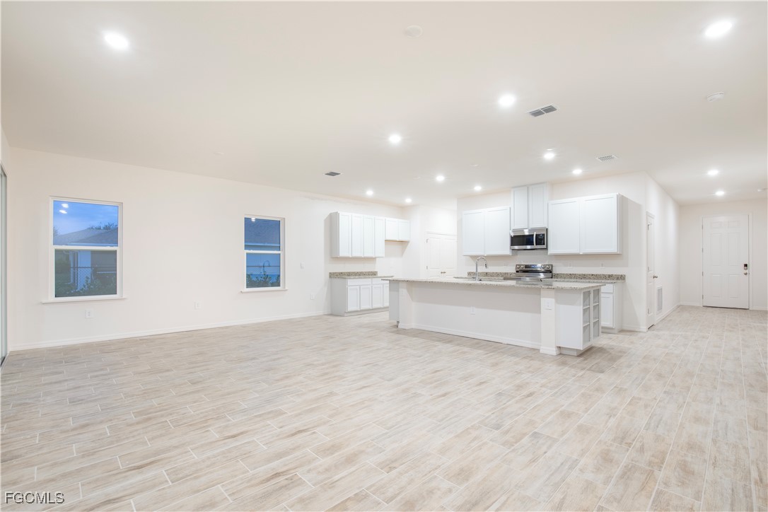 1431 SW 4th Lane