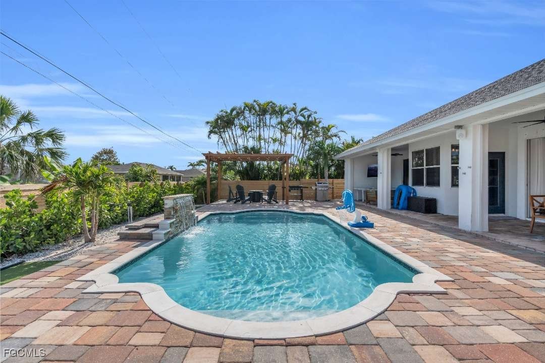 1720 SW 49th Lane