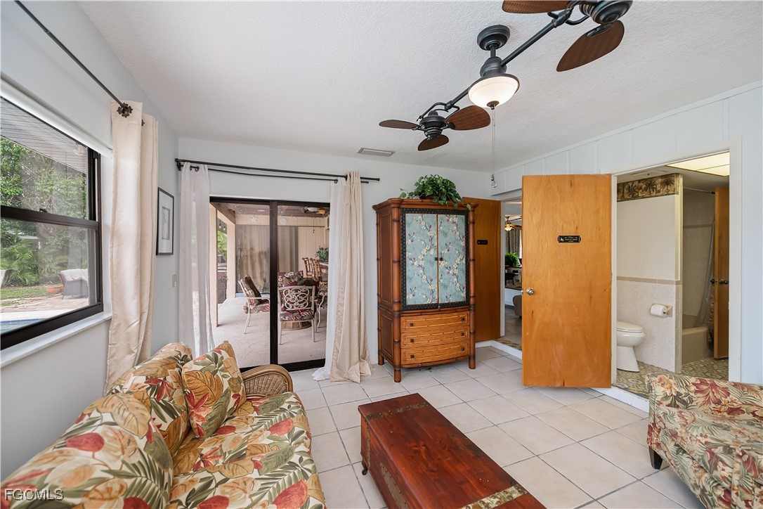 18537  Klingler Circle
