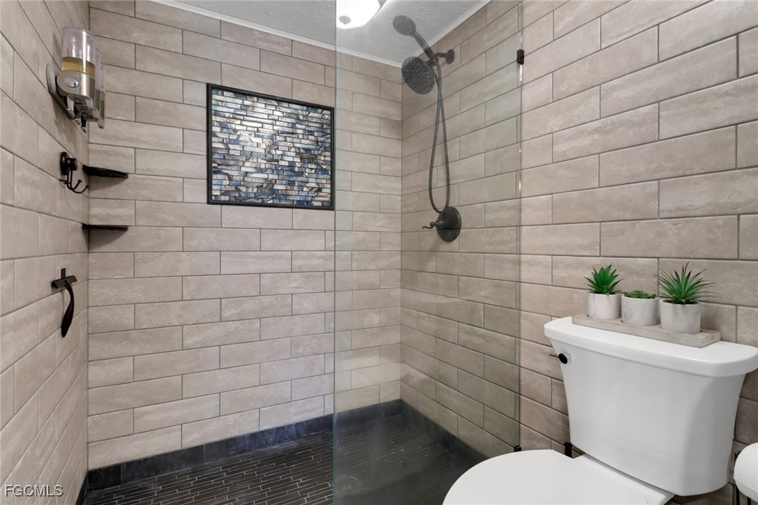 208 Cape Coral Parkway, Apt 107