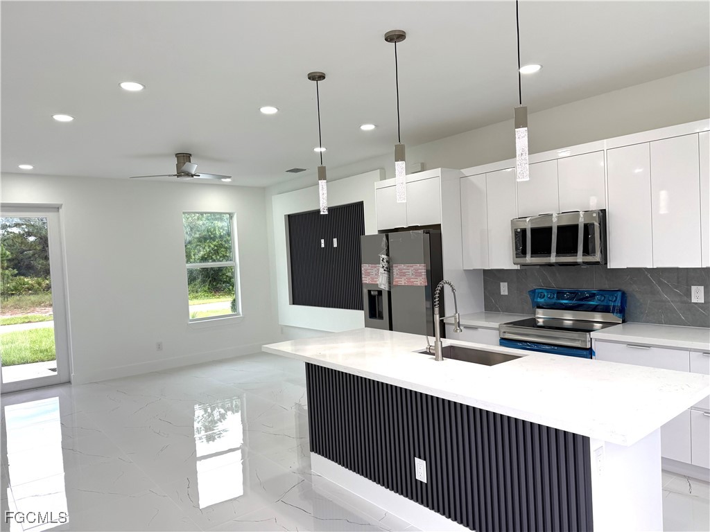 363  Hermosa Avenue