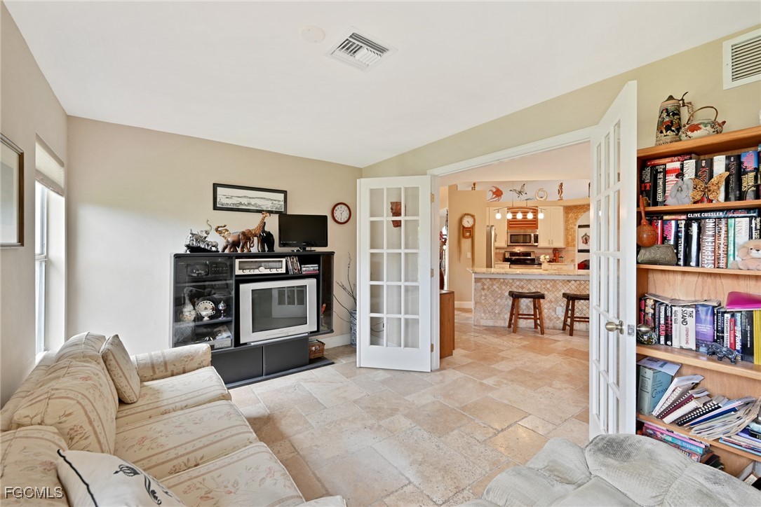 1712  Beach Parkway