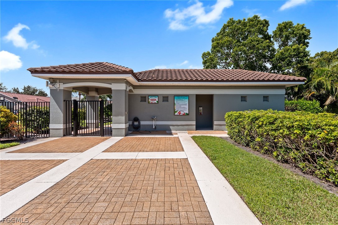 12211  Eagle Pointe Circle
