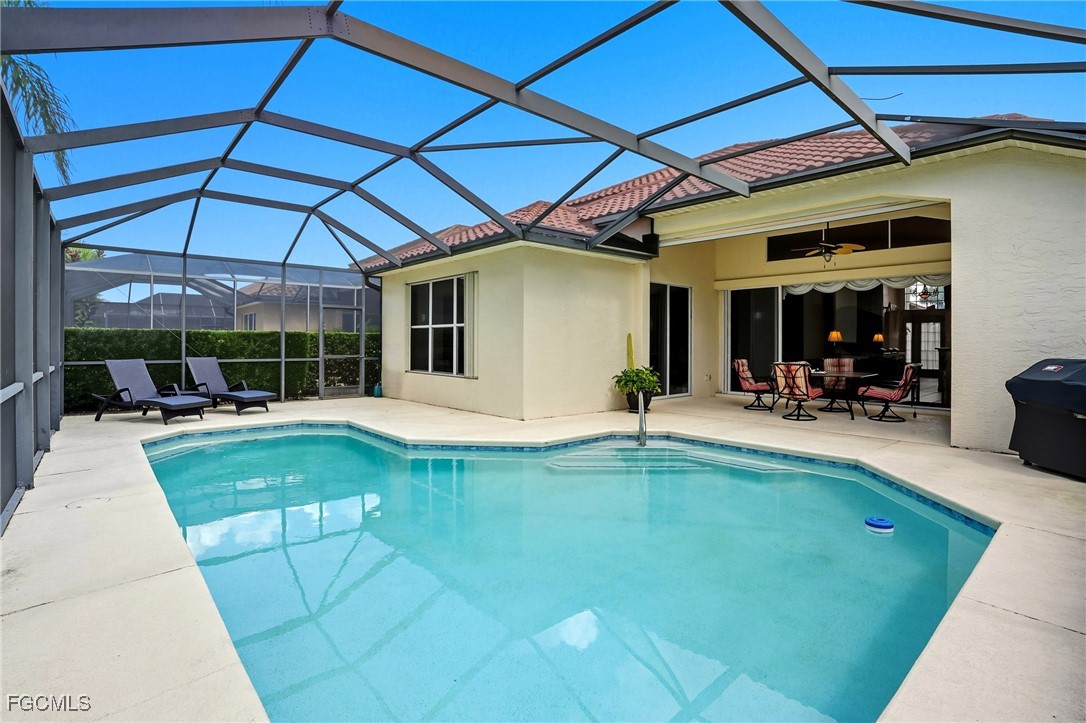 9104 Shadow Glen Way