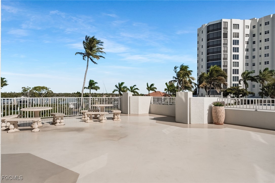 4198  Bay Beach Lane, Apt 126