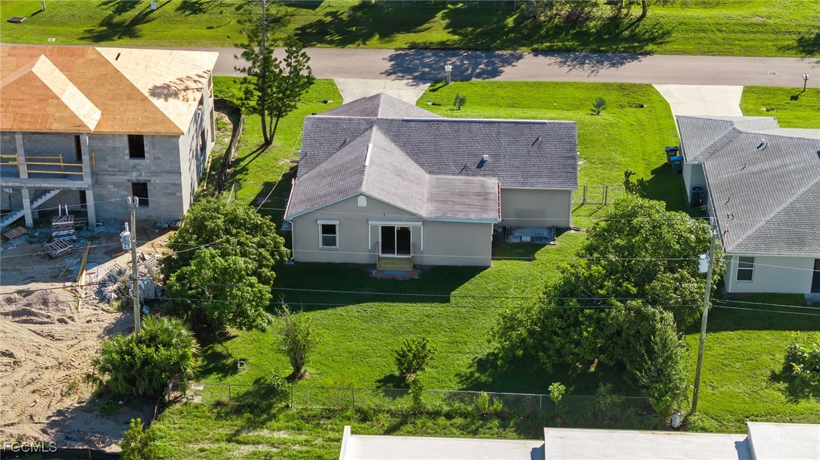 906 SW 7th Court