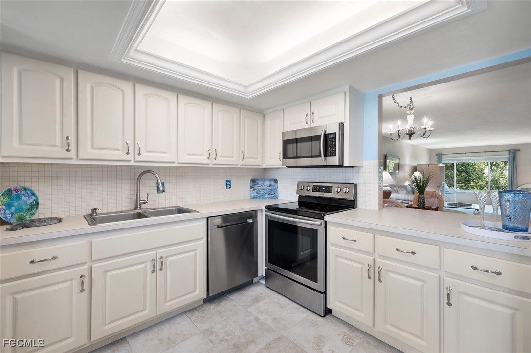 2244 Winkler Avenue, Apt 213