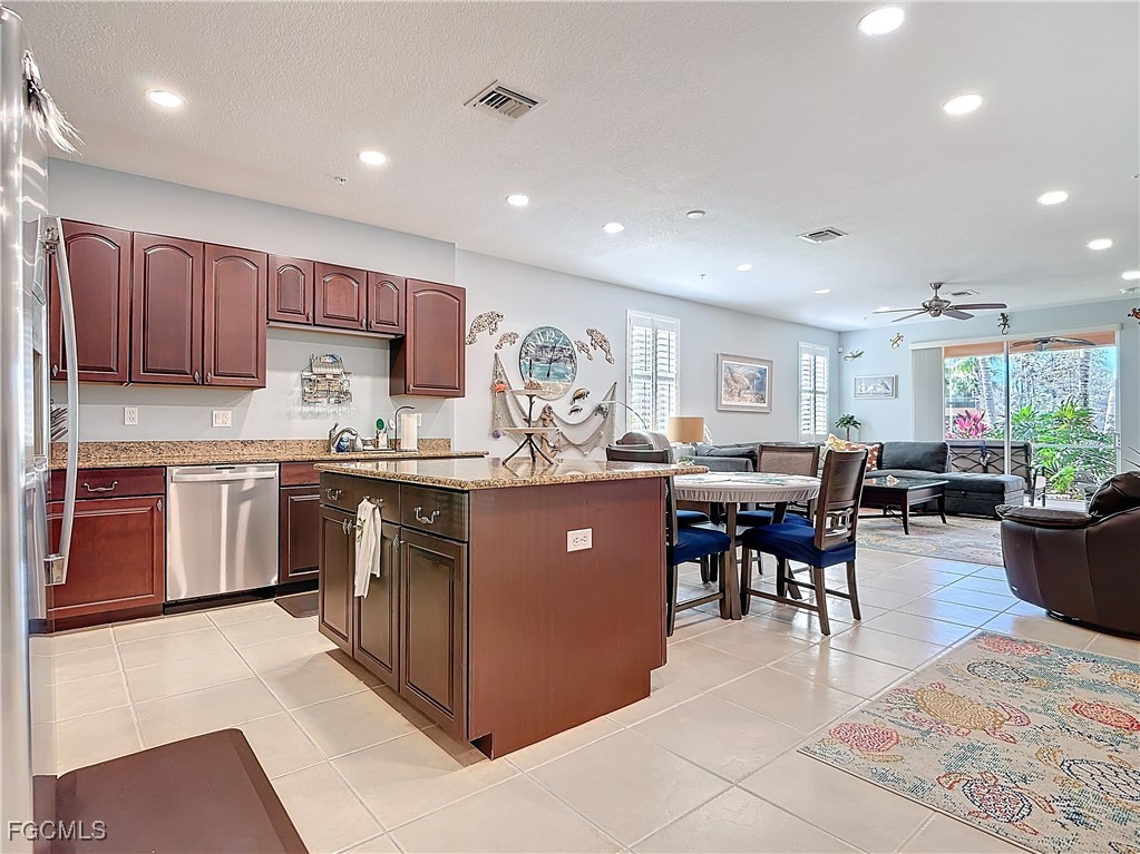 9631 Spanish Moss Way, Apt 3911