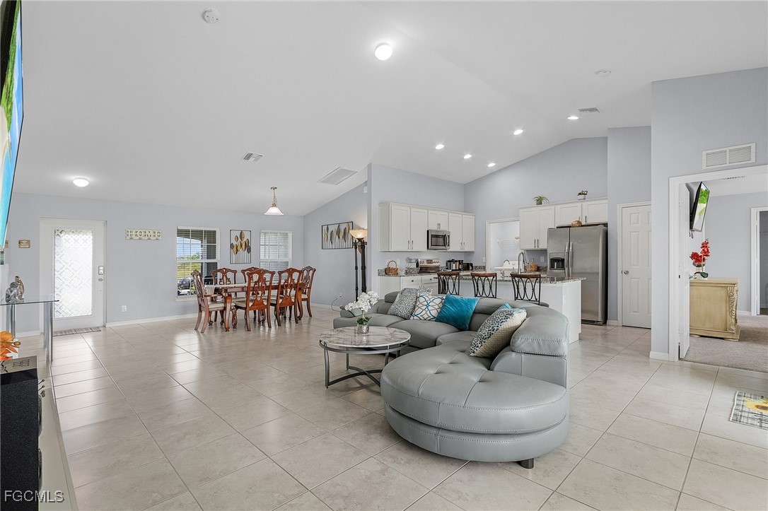 4049 NW 37th Avenue