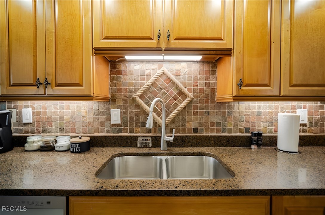 203 SE 43rd Terrace