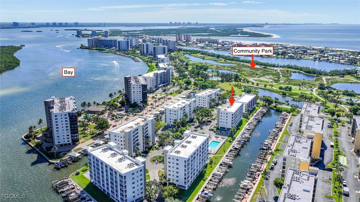4361 Bay Beach Lane, Apt 424