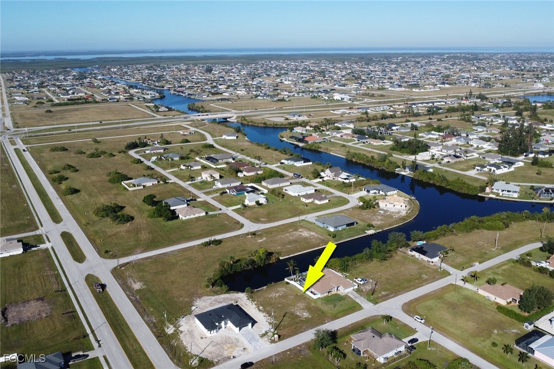 806 NW 28th Place