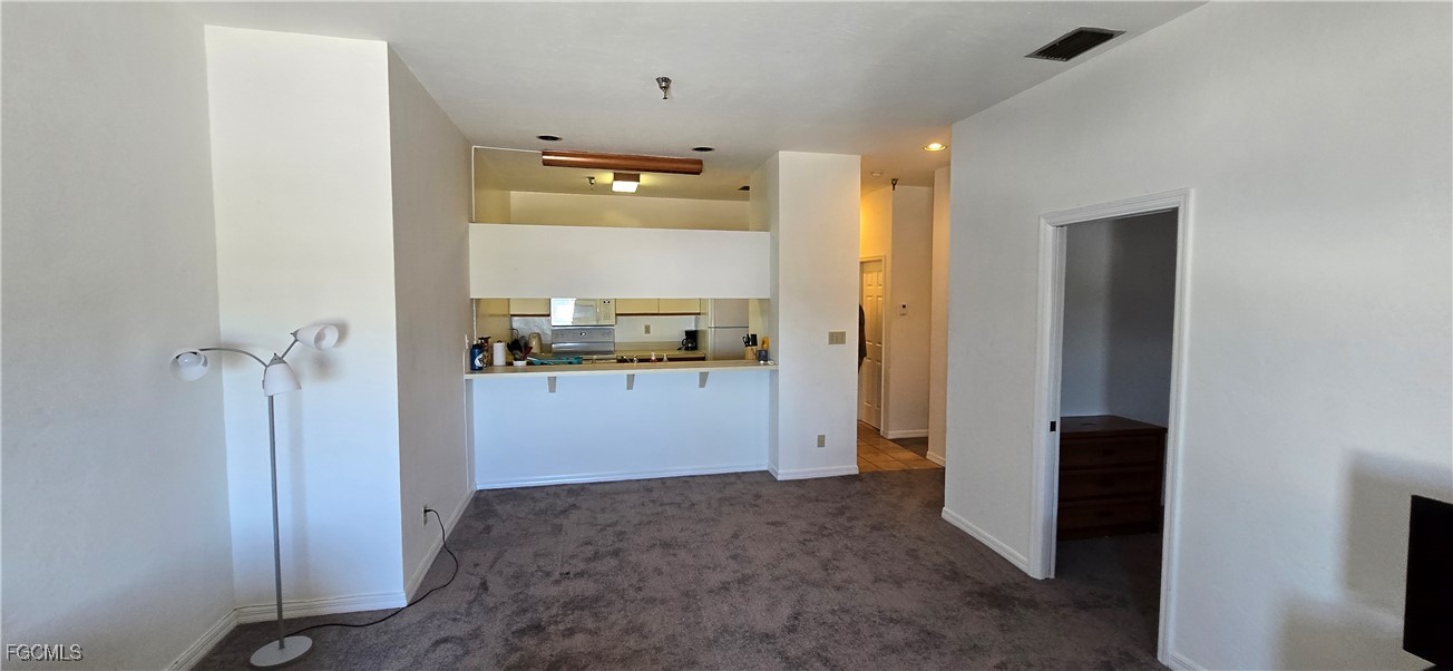 2271  1st Street, Apt 24