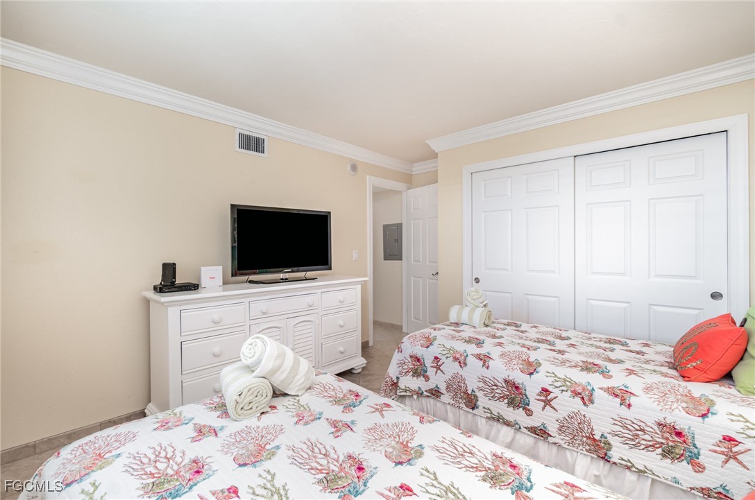 17080  Harbour Point Drive, Apt 7C