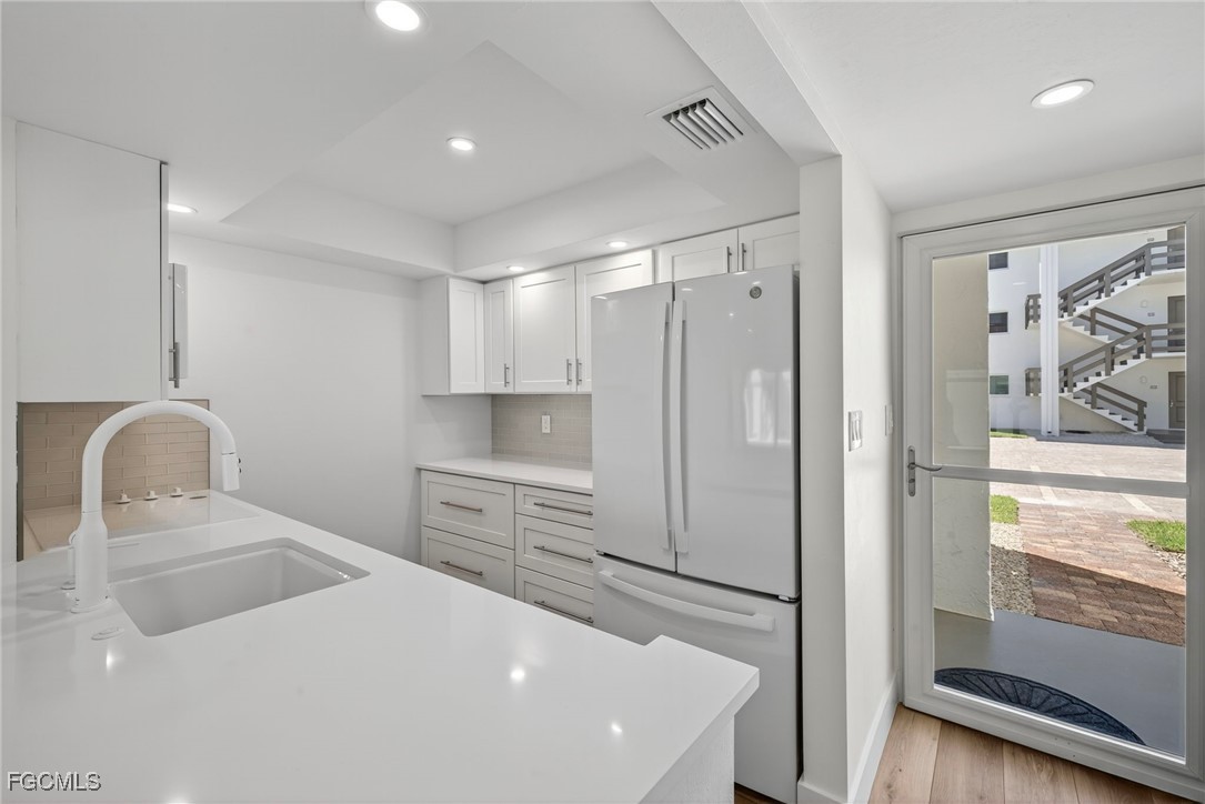 1610 Middle Gulf Drive, Apt F2