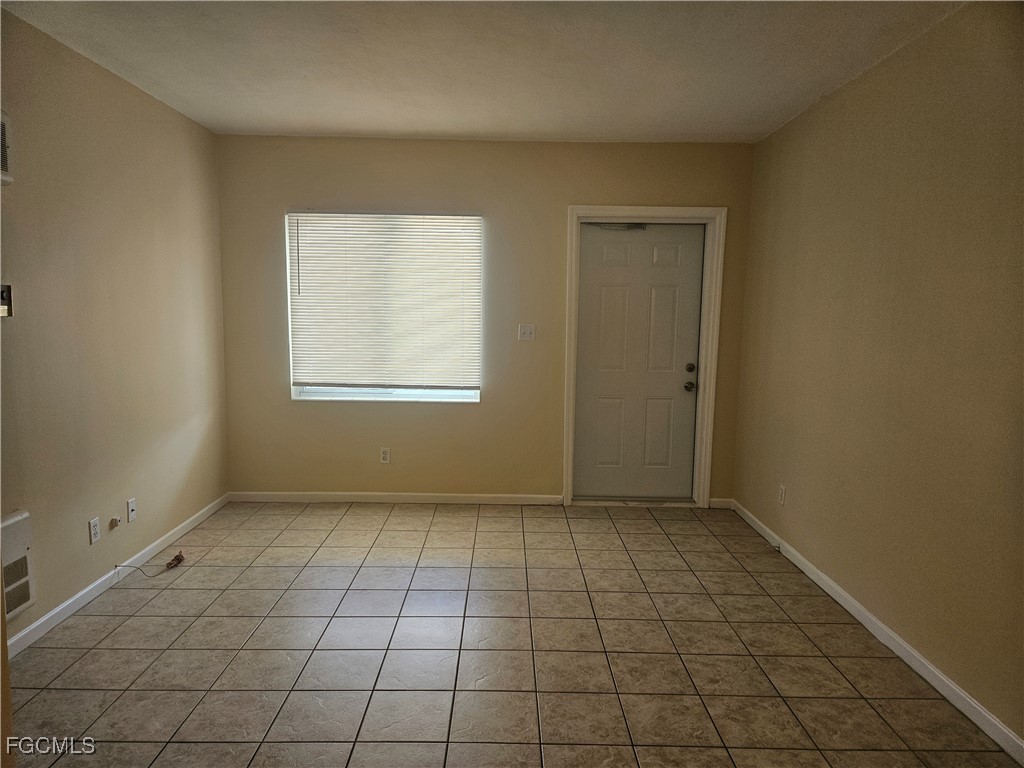 2590 1st Street, Apt 206