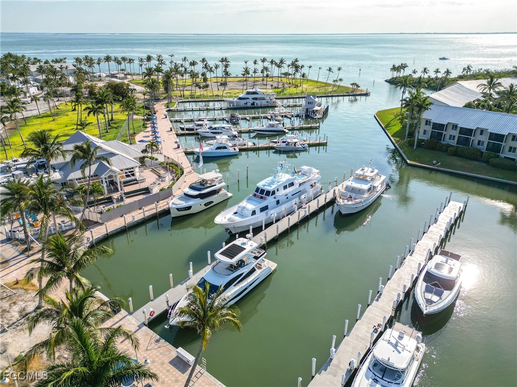 5232 Bayside Villas