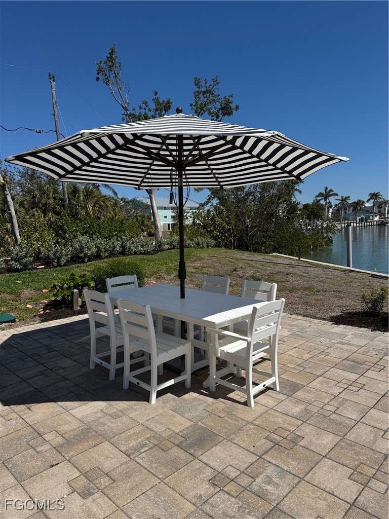 1250 Tennisplace Court, Apt B31
