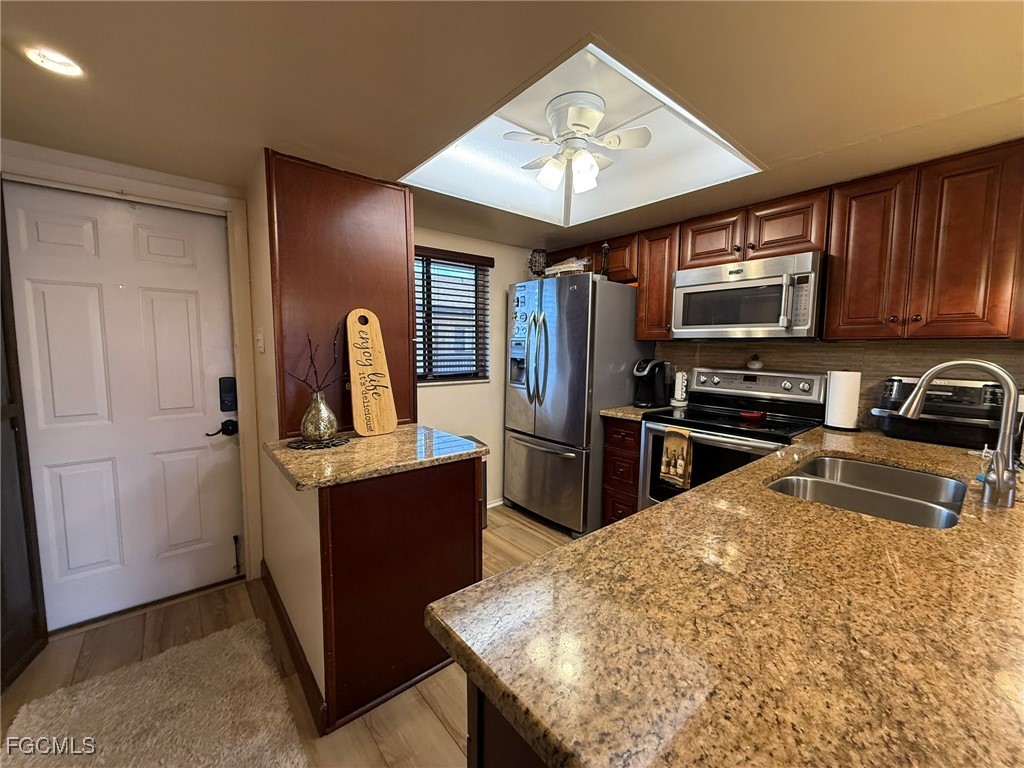 4790 S Cleveland Avenue, Apt 906