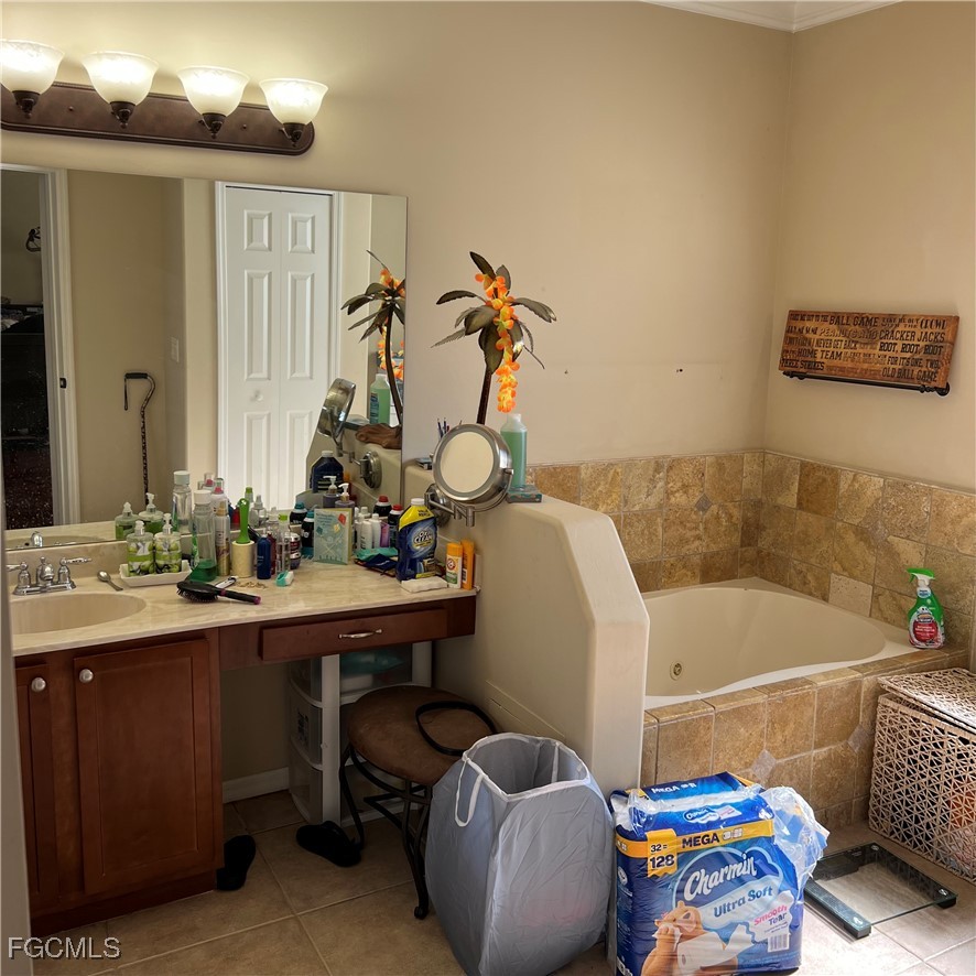 2702  Nature Pointe Loop