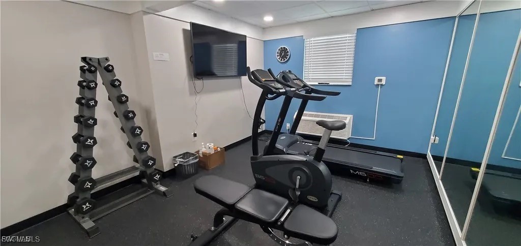 2121 Collier Avenue, Apt 311