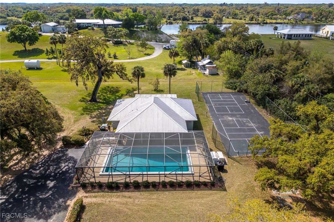 1497  Riverbend Drive