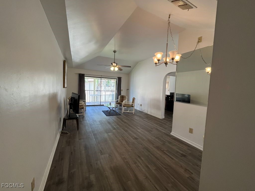 11500 Caravel Circle, Apt 4028