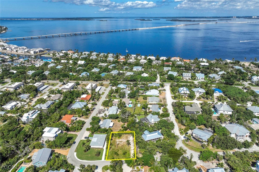 524  Lagoon Drive