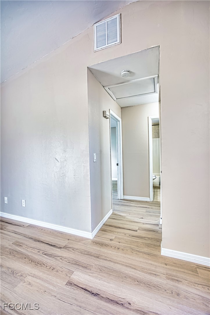 4022 SW 8th Place