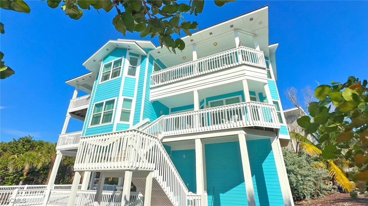4560  Conch Shell Drive