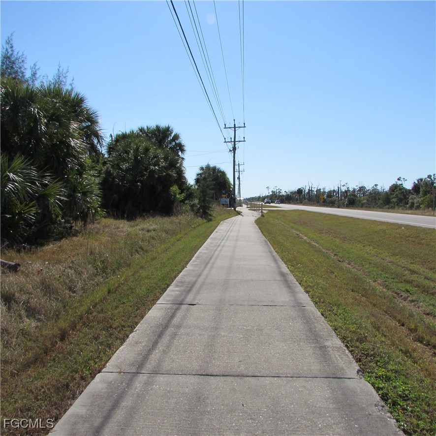 3960, 4026, 4072  Stringfellow Road