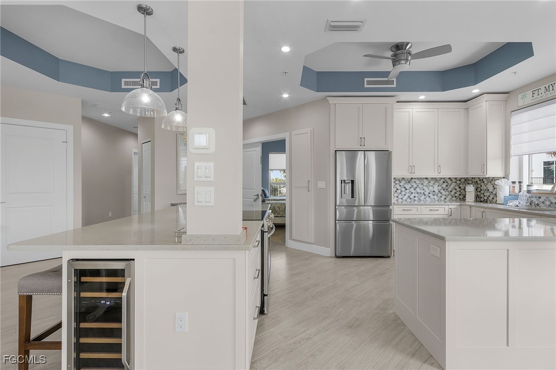 4182 Bay Beach Lane, Apt 721