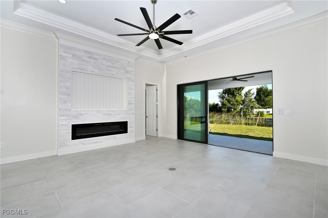 907 SW 15th Place