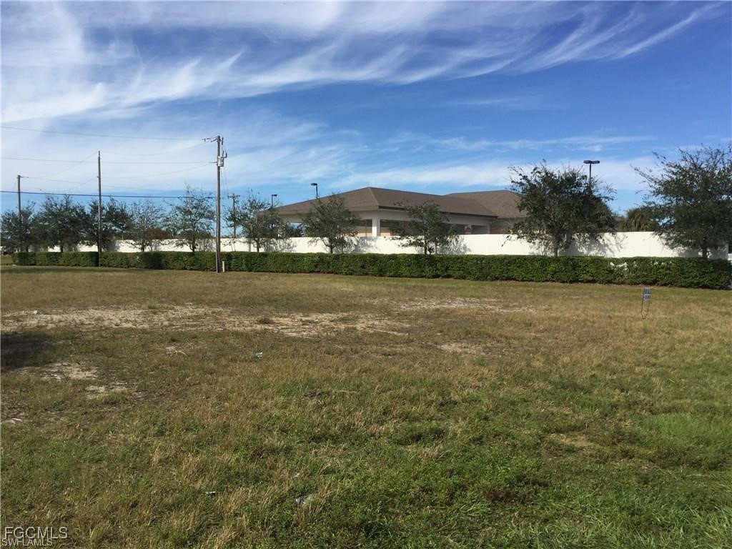 4814 SW 17th Place