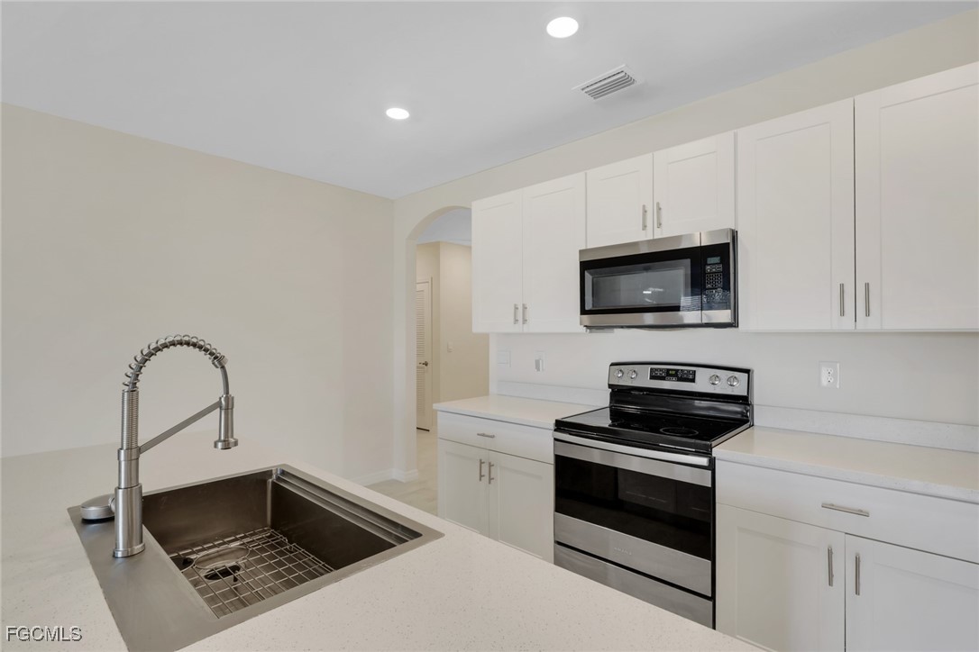 2800 NW 6th Avenue