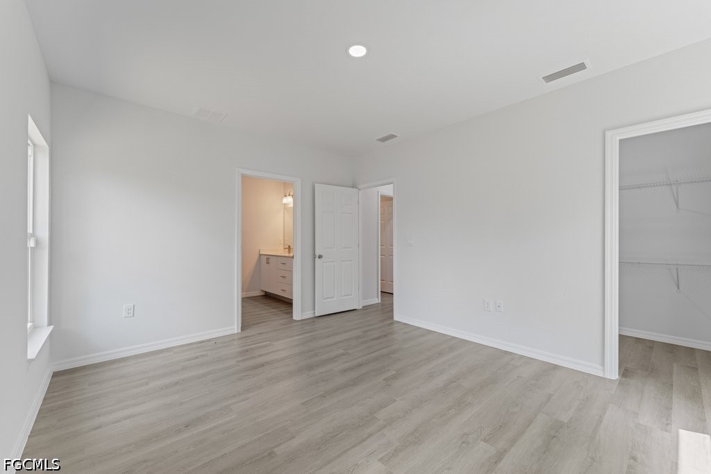 15  Hampton Avenue
