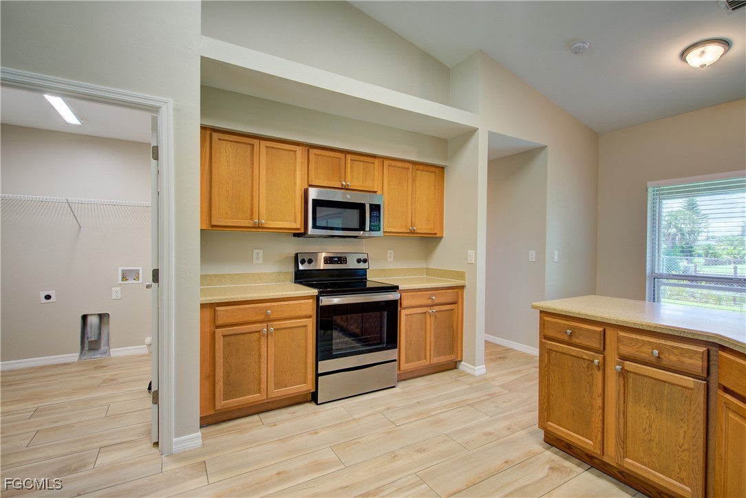 919 SW 15th Place
