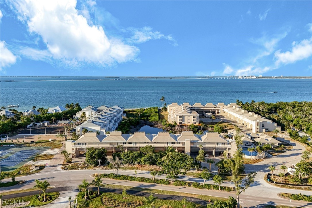200  Periwinkle Way, Apt 214