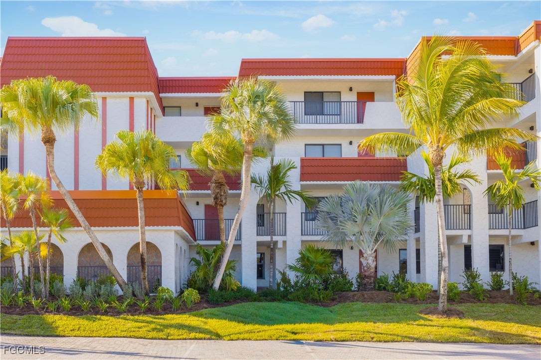 2445 W Gulf Drive, Apt 4E