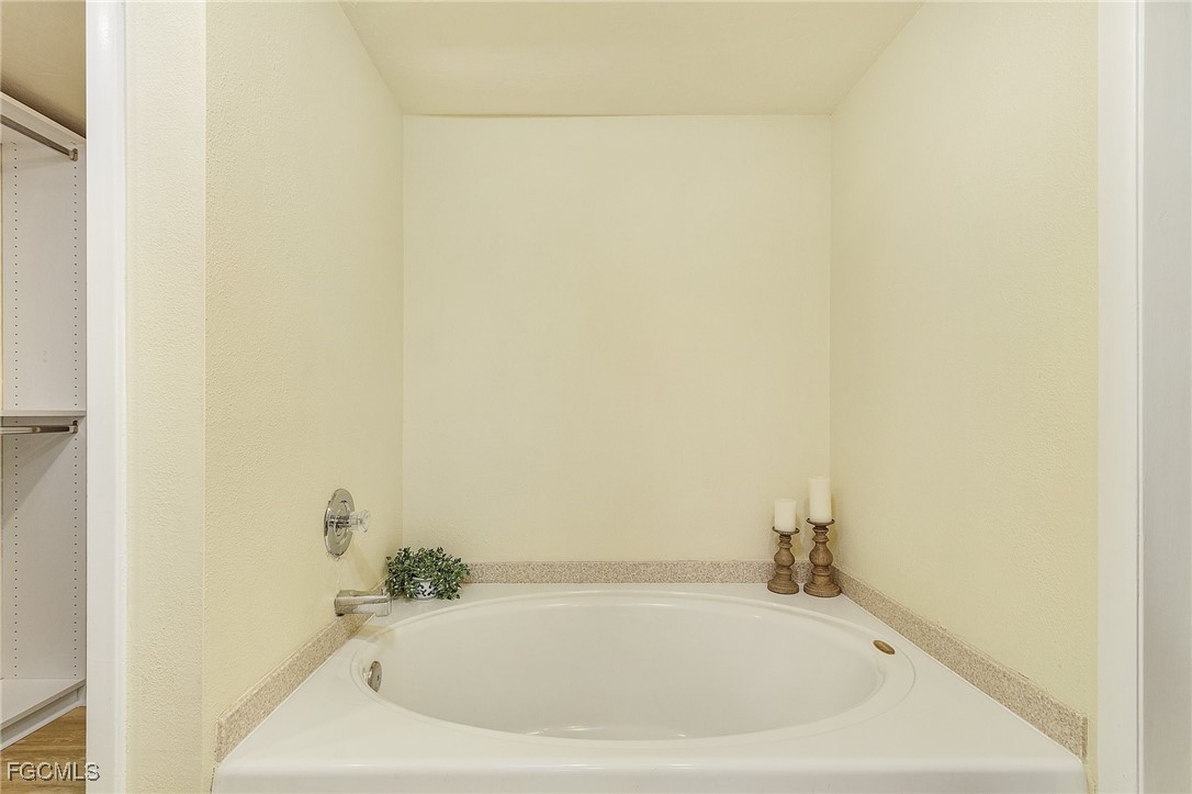 17080  Harbour Point Drive, Apt 213