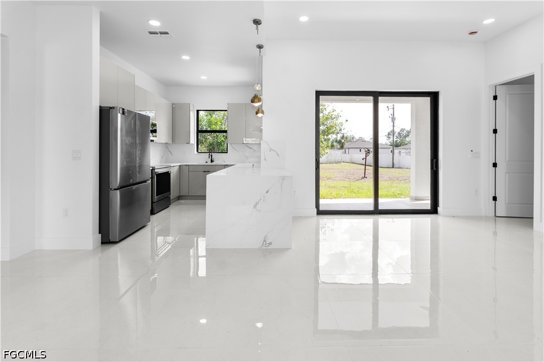 2250 10th Terrace